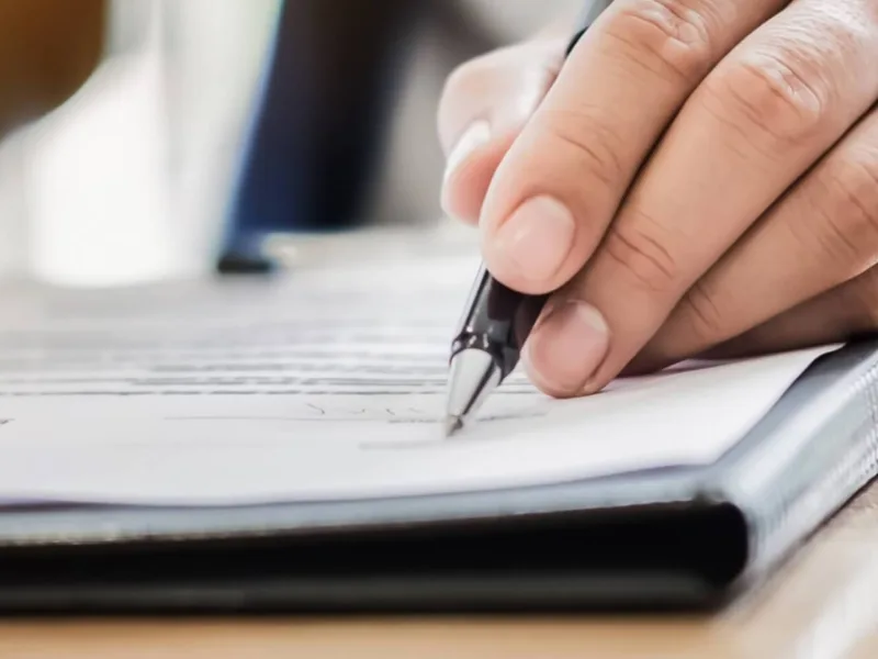 Contract management hero