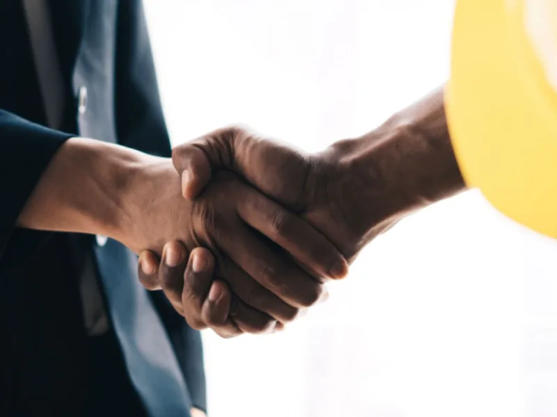 Contract management hero