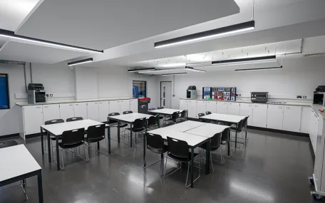 Refurbished 3D Printing Workshop